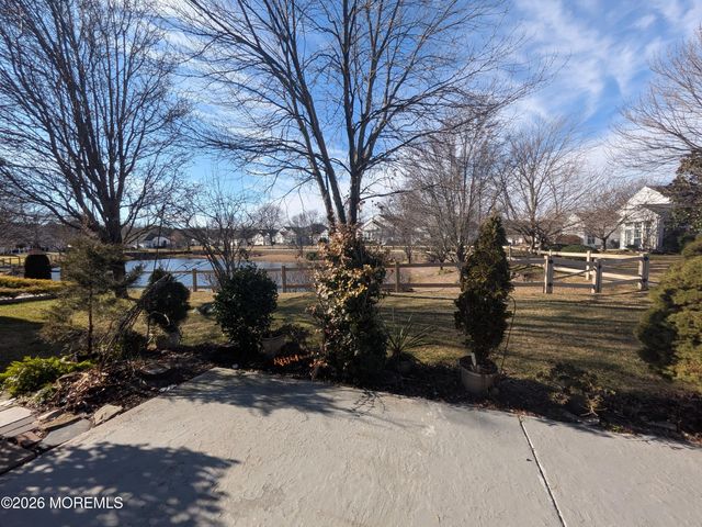 36 Golden Seasons Drive, Lakewood, NJ 08701