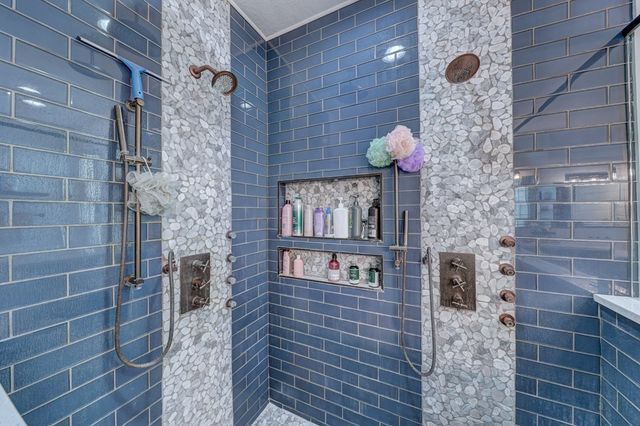 2109 W Mosley Loop, Alpine, TX 79830