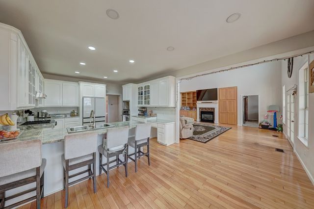 2109 W Mosley Loop, Alpine, TX 79830