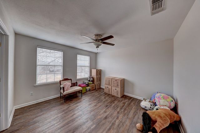 2109 W Mosley Loop, Alpine, TX 79830