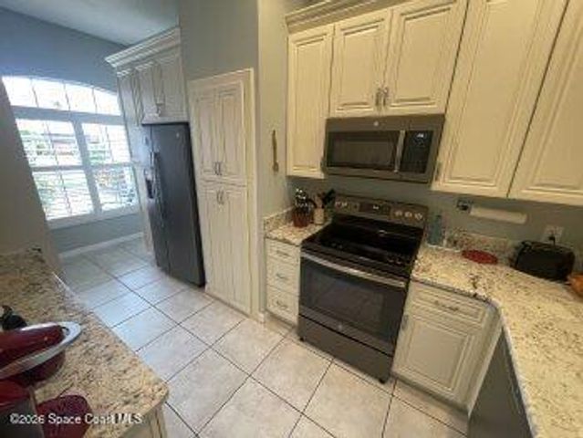 250 Saint Lucie Lane 14, Cocoa Beach, FL 32931