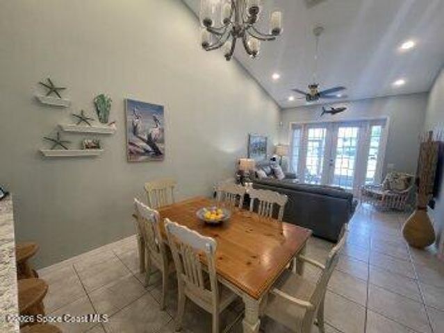 250 Saint Lucie Lane 14, Cocoa Beach, FL 32931