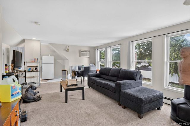 81 S Bedford Avenue, Islandia, NY 11749