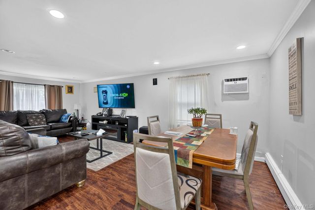 81 S Bedford Avenue, Islandia, NY 11749