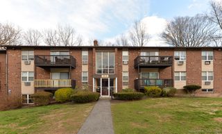 93 Balance Rock Road APT 1, Seymour, CT 06483