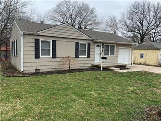 401 SW Madison Street, Lee's Summit, MO 64063