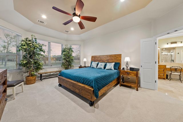 115 Oak Meadow TRL, Spicewood, TX 78669