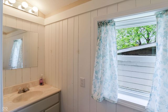 205 W Main Street, Jamestown, IN 46147