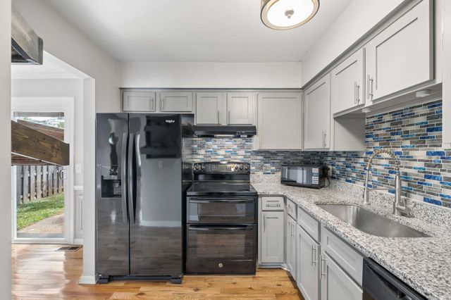 507 Doral Country Dr, Nashville, TN 37221
