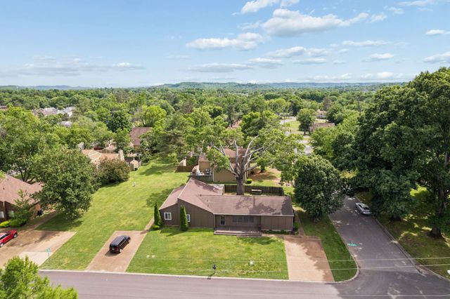 507 Doral Country Dr, Nashville, TN 37221