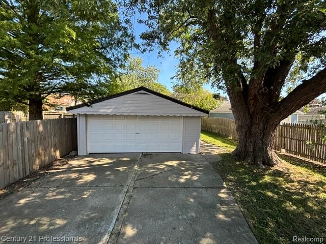 22148 RAUSCH Avenue, Eastpointe, MI 48021