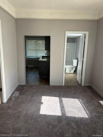 22148 RAUSCH Avenue, Eastpointe, MI 48021