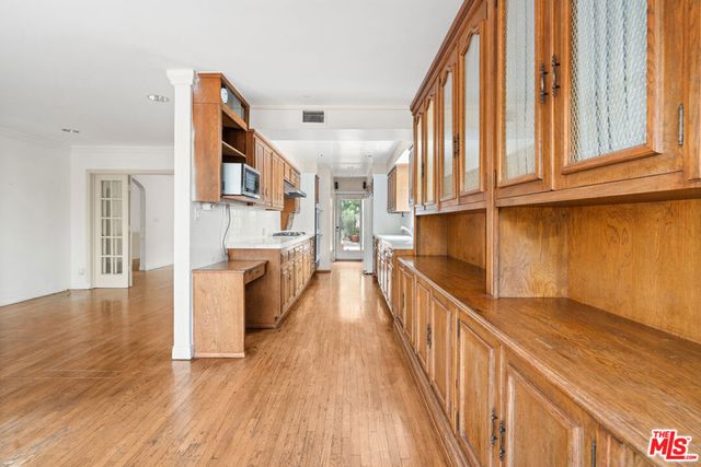 9515 Beverlywood Street, Los Angeles, CA 90034