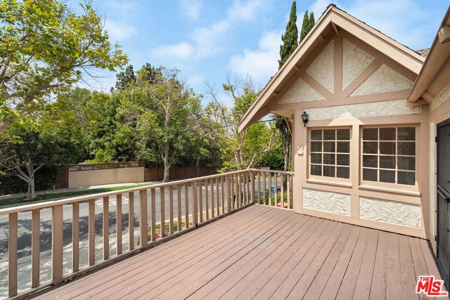 9515 Beverlywood Street, Los Angeles, CA 90034