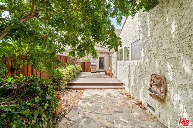9515 Beverlywood Street, Los Angeles, CA 90034