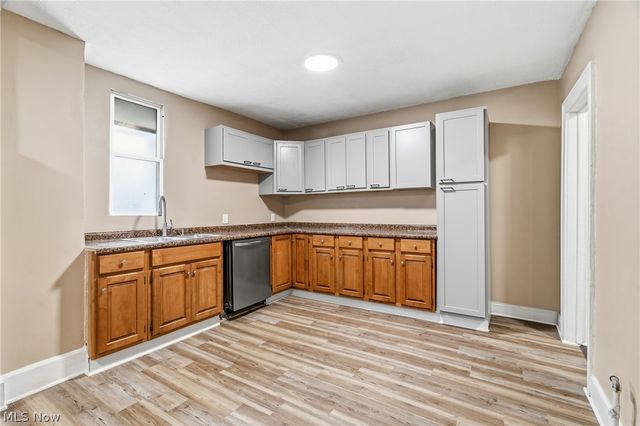58 1st Street, Campbell, OH 44405