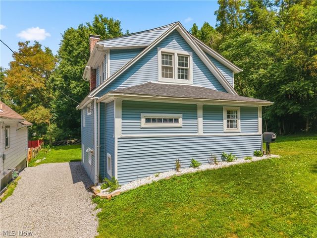 58 1st Street, Campbell, OH 44405