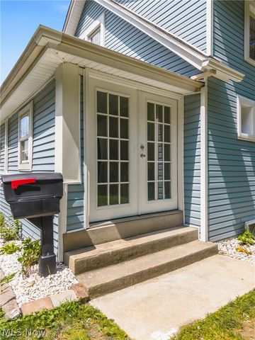 58 1st Street, Campbell, OH 44405