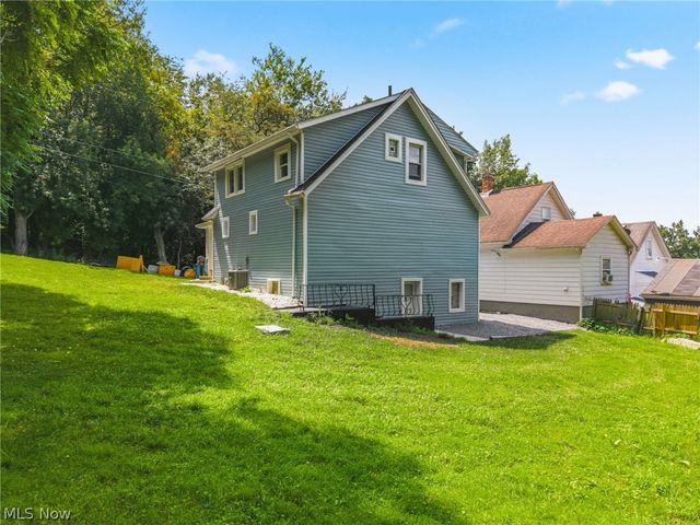 58 1st Street, Campbell, OH 44405
