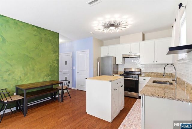2 Bland Court 3, Bloomfield, NJ 07003