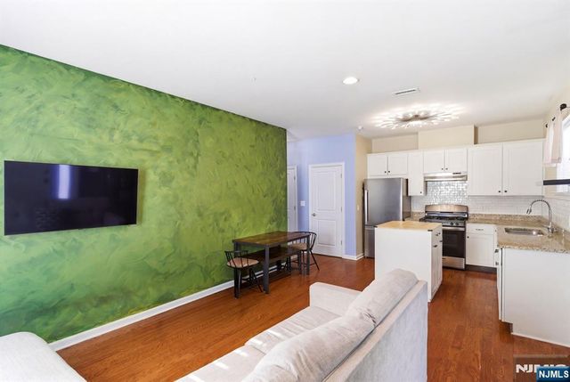 2 Bland Court 3, Bloomfield, NJ 07003