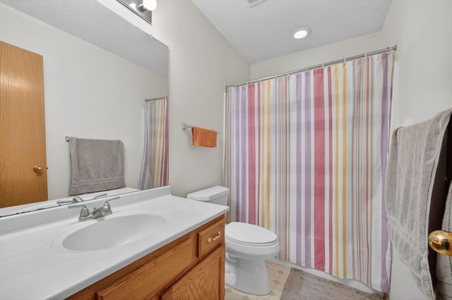 5112 68th Street, Urbandale, IA 50322