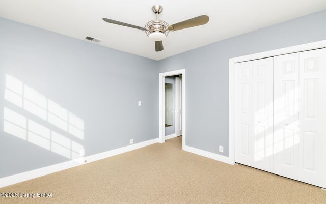 2082 Douglass Blvd APT 17, Louisville, KY 40205