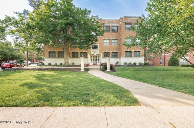 2082 Douglass Blvd APT 17, Louisville, KY 40205