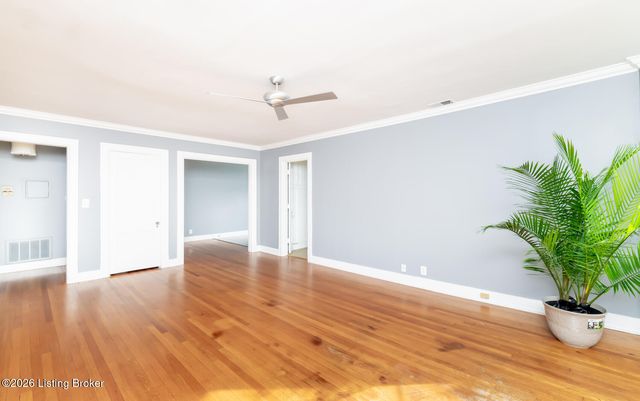 2082 Douglass Blvd APT 17, Louisville, KY 40205