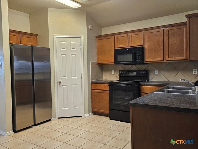 5304 Lions Gate Lane, Killeen, TX 76549