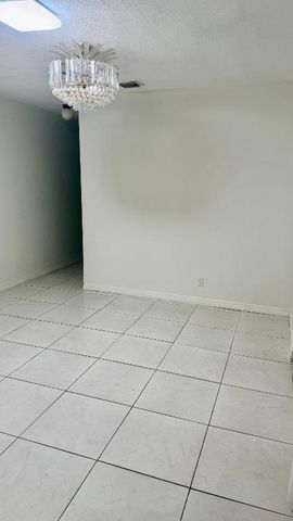 931 Hibiscus Drive, Royal Palm Beach, FL 33411