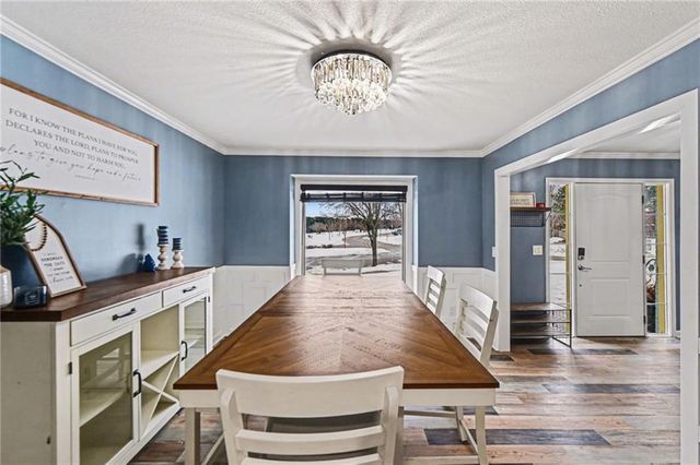 10609 Ballentine Street, Overland Park, KS 66214