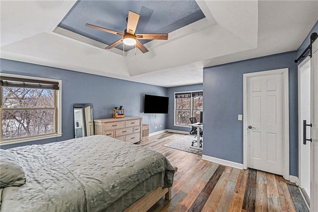 10609 Ballentine Street, Overland Park, KS 66214