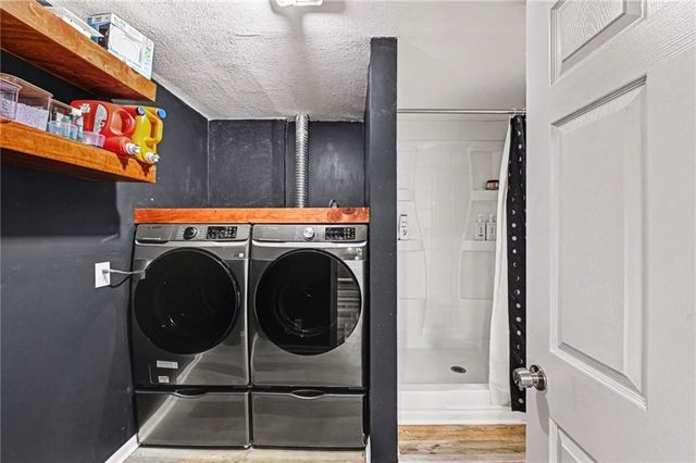 10609 Ballentine Street, Overland Park, KS 66214