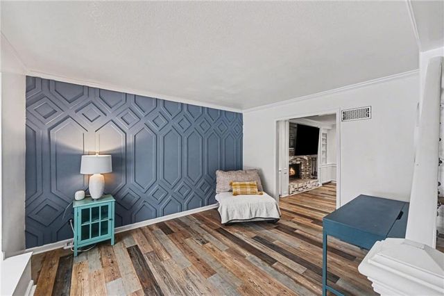 10609 Ballentine Street, Overland Park, KS 66214