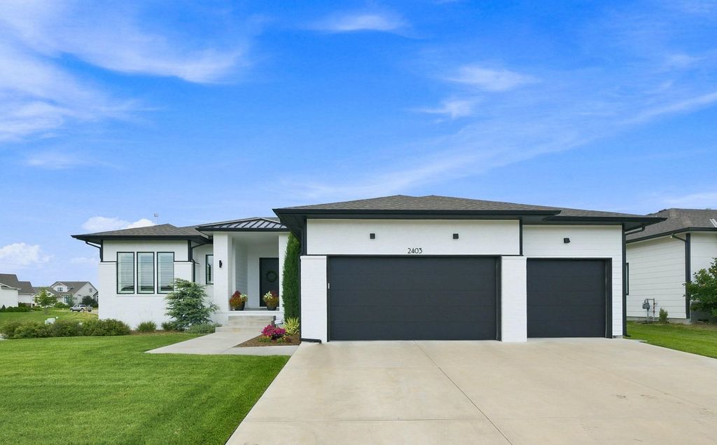 2403 N Bluestone St, Andover, KS 67002