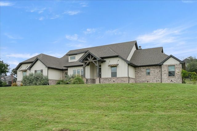 948 Silverleaf Drive, Weatherford, TX 76085