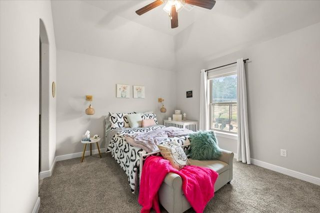 948 Silverleaf Drive, Weatherford, TX 76085