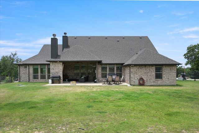 948 Silverleaf Drive, Weatherford, TX 76085