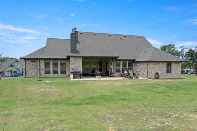 948 Silverleaf Drive, Weatherford, TX 76085