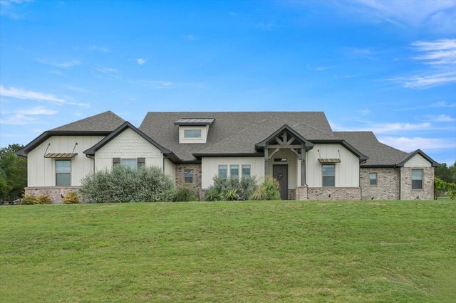 948 Silverleaf Drive, Weatherford, TX 76085