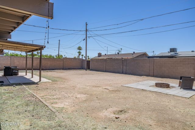 3941 E MERCER Lane, Phoenix, AZ 85028