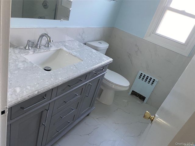 83-08 Langdale Street 1, New Hyde Park, NY 11040
