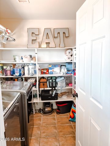 10529 W ROBIN Lane, Peoria, AZ 85383