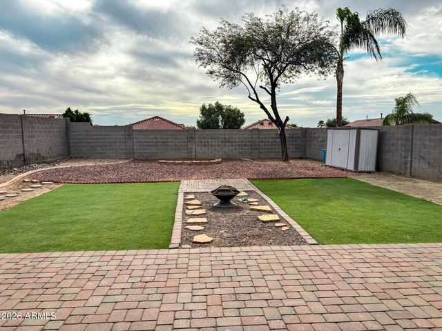 10529 W ROBIN Lane, Peoria, AZ 85383