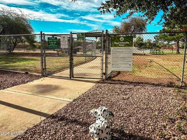 10529 W ROBIN Lane, Peoria, AZ 85383