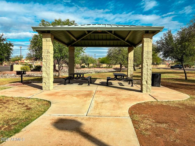 10529 W ROBIN Lane, Peoria, AZ 85383