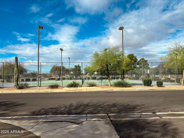 10529 W ROBIN Lane, Peoria, AZ 85383