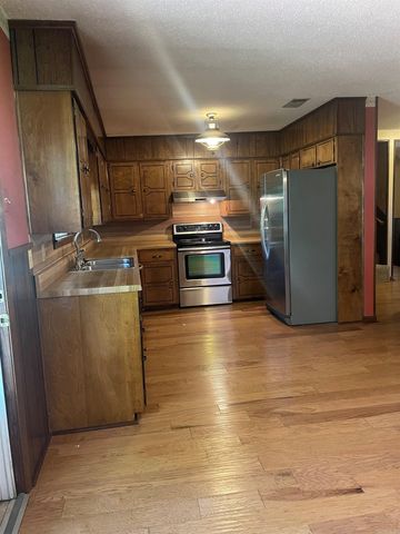7241 Ross Lane, Benton, AR 72019