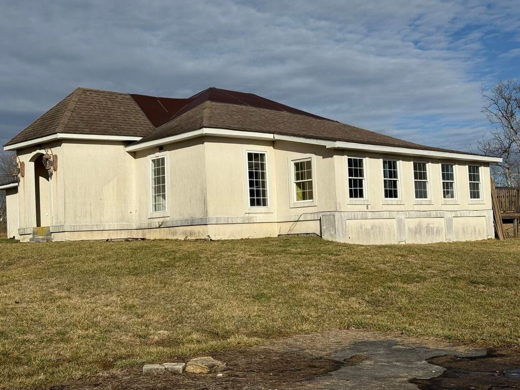 4796 KY-490, East Bernstadt, KY 40729